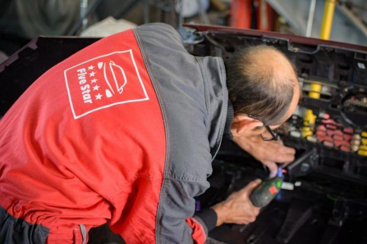 Peintre tout support voiture Mandres-les-Roses